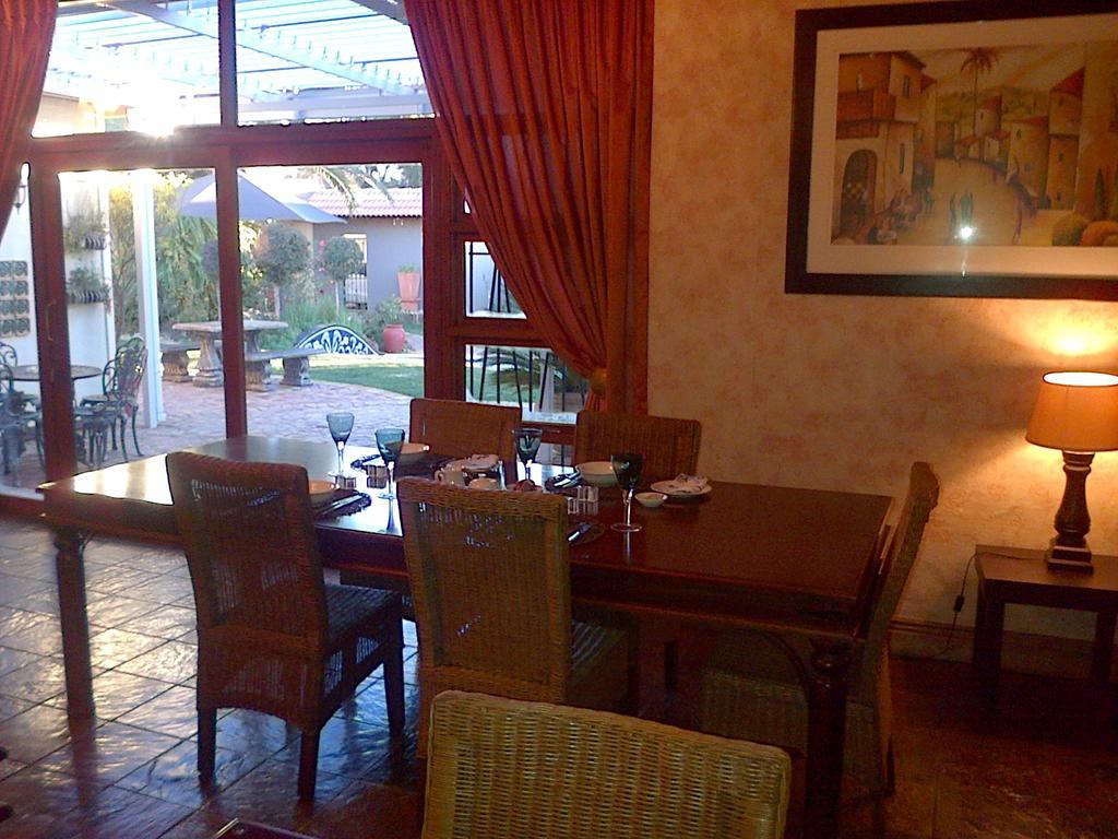 Jubilee Lodge Guest House Johannesburg Exterior photo