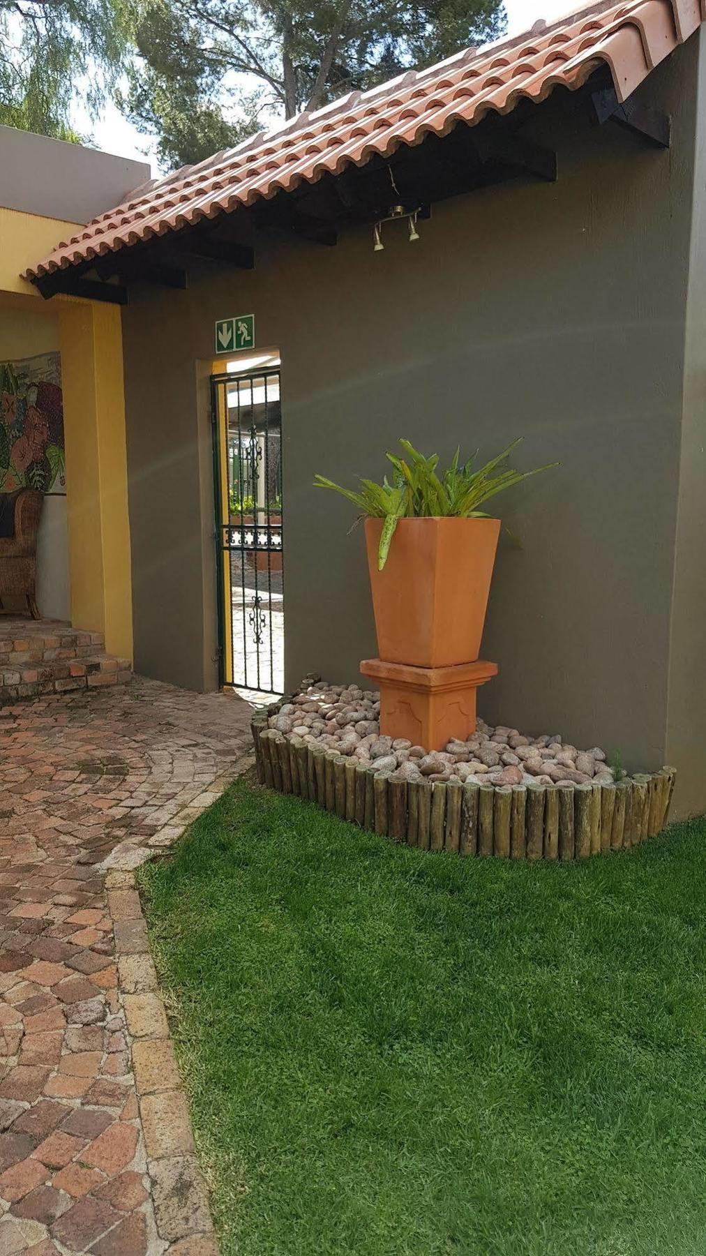 Jubilee Lodge Guest House Johannesburg Exterior photo